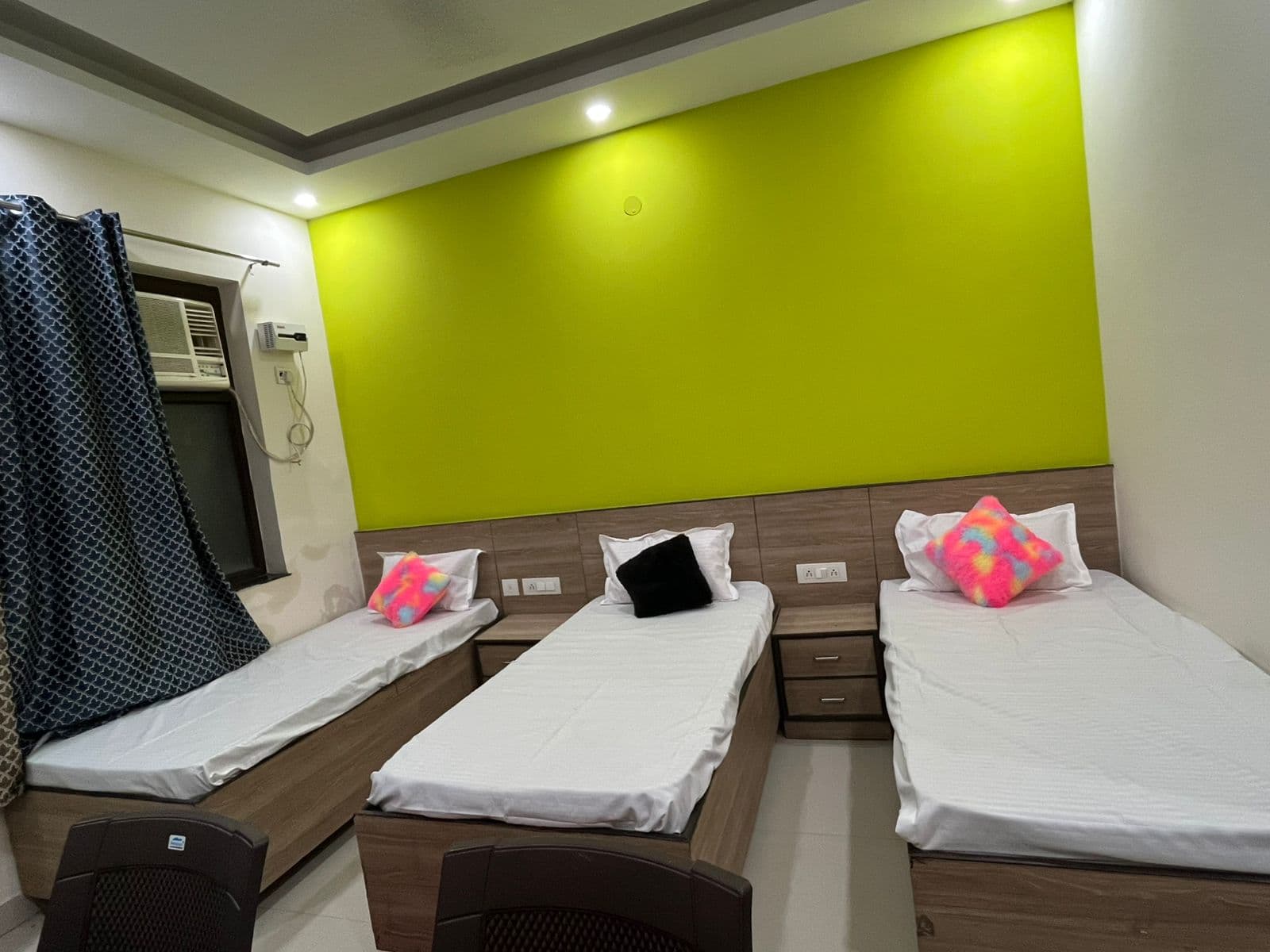 Girls 3 Seater Hostel Room
