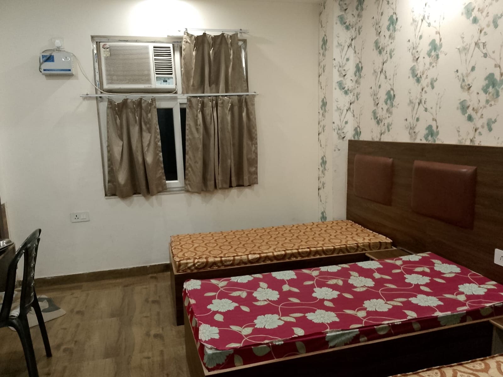 The Luxe Lodge- Girls Hostel — media 10