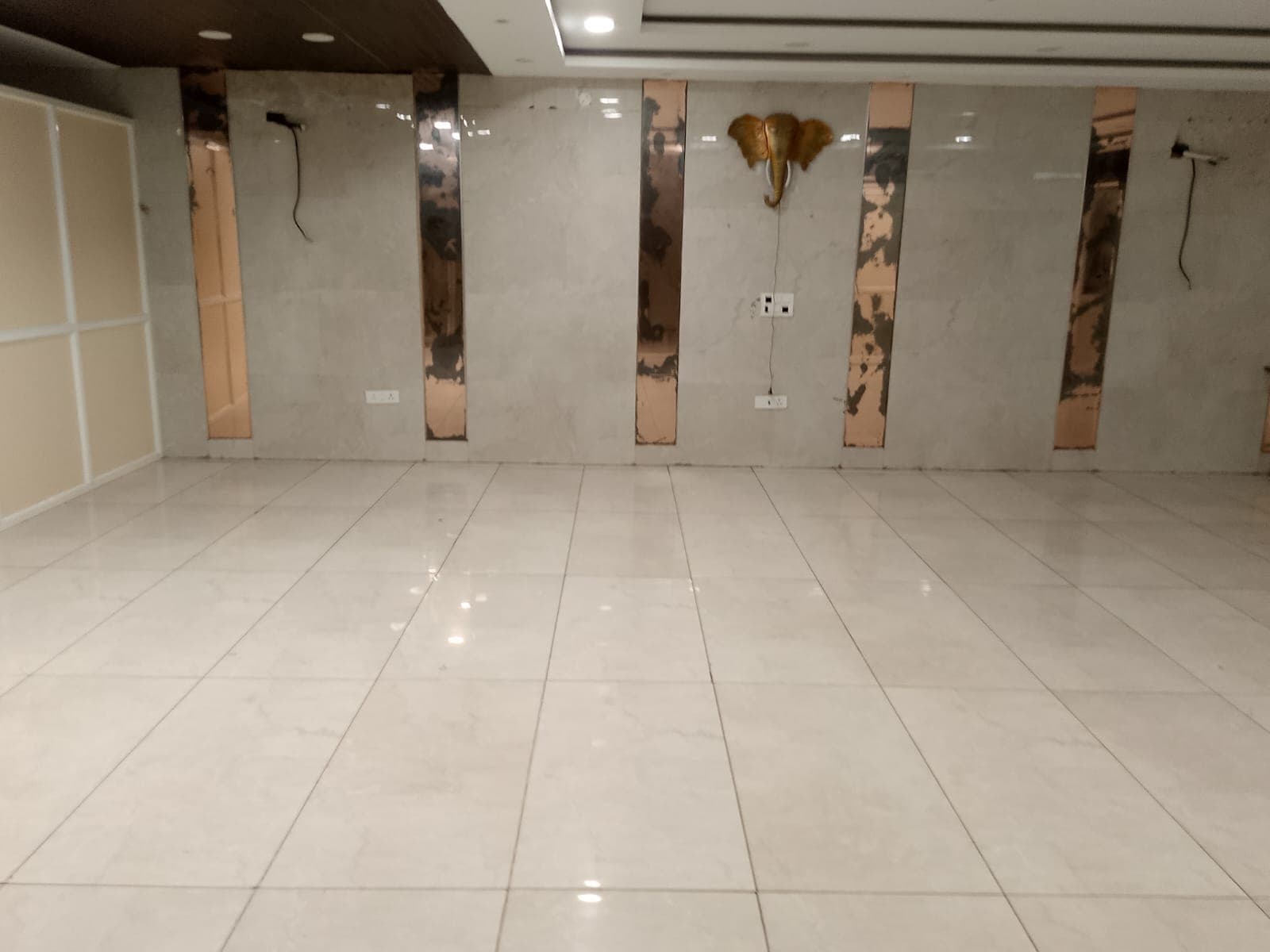 The Luxe Lodge- Girls Hostel — media 24