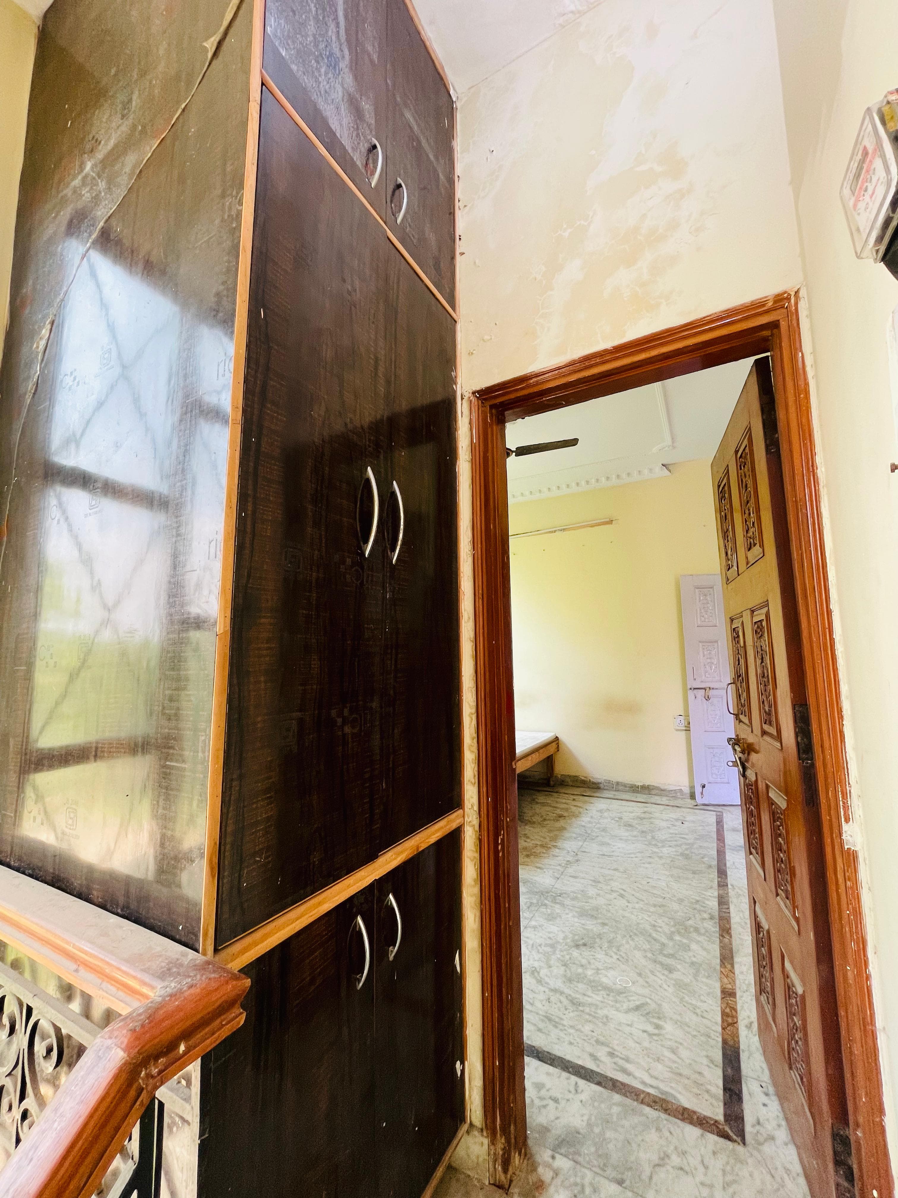 Semi Furnished Flat(2BHK)