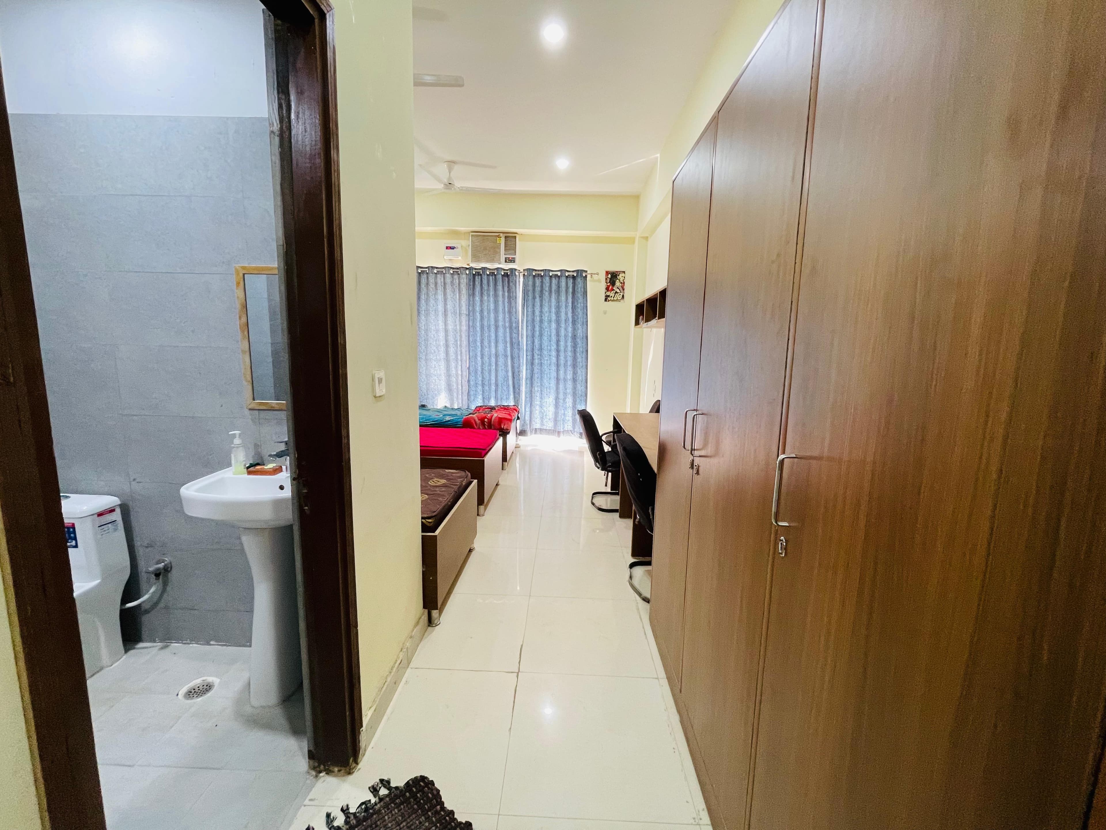Premium Boys Hostel-3Seater — media 3